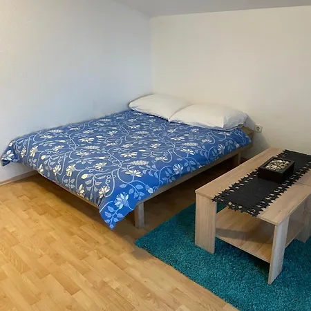Dora Apartmán