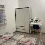 Dora