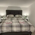 Dora *