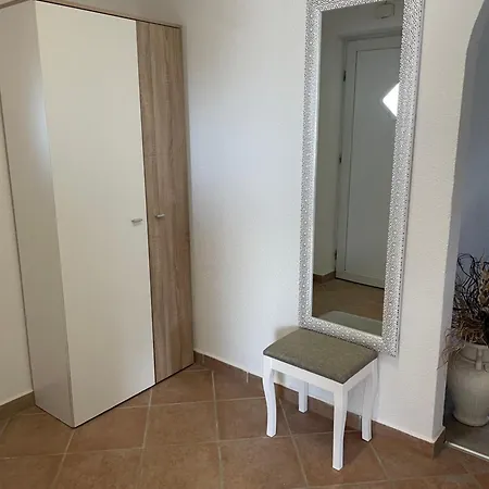 Apartment Dora