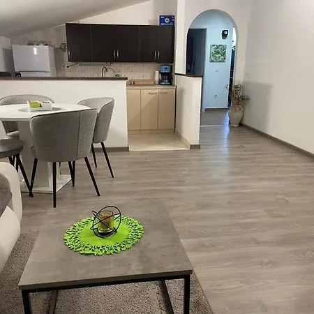 Dora Apartment