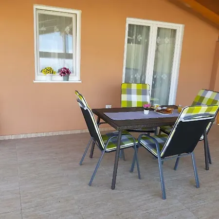 Dora * Porec